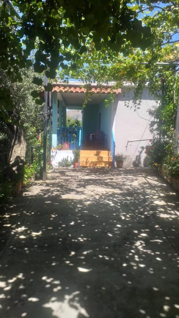 Eva'S House Villa Lukove Ngoại thất bức ảnh